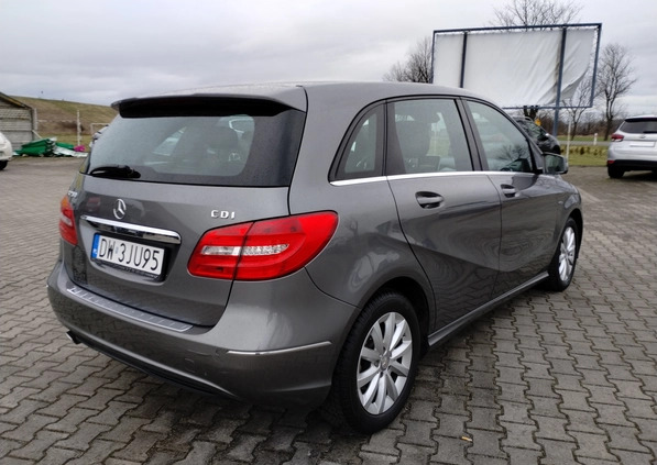 Mercedes-Benz Klasa B cena 39900 przebieg: 185678, rok produkcji 2012 z Bełżyce małe 211